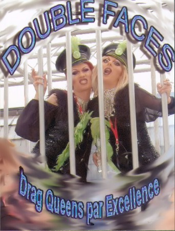 Double Faces Barbie Stupid und Lee Jackson Drag Queens par Exellence Travestieduo, wir springen f&uuml;r Euch im Dreieck